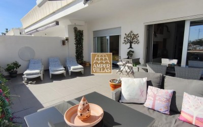 PRECIOSO APARTAMENTO MODERNO CON AMPLIA TERRAZA Y VISTAS AL MAR